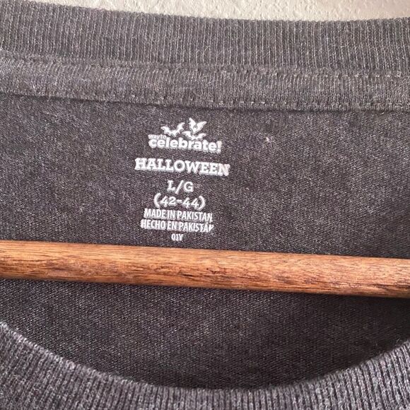 Halloween Men Gray Short Sleeve Shirt “I’m here for the BOOs” Size L Large - Picture 4 of 5